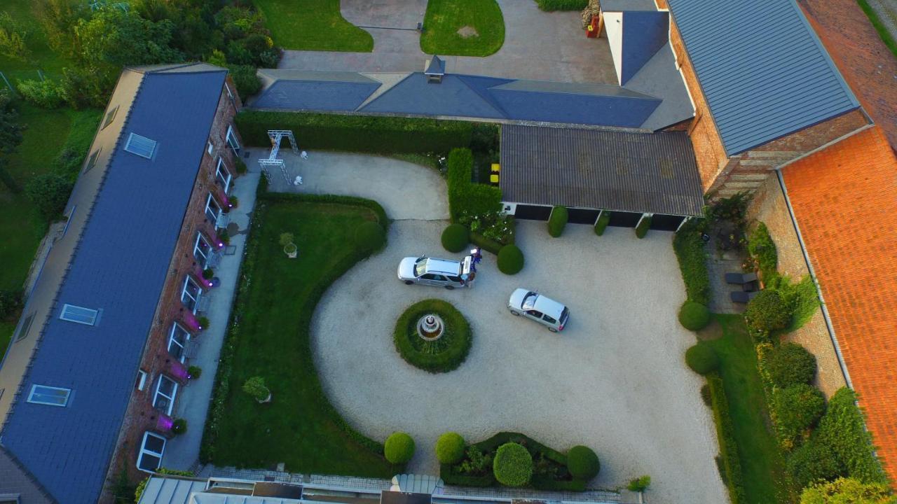 Manoir Le Louis XXI Hotel Masnieres Bagian luar foto